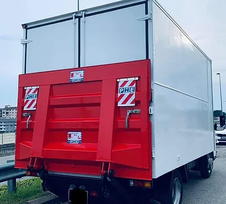 tailgate lorry tailgate lorry